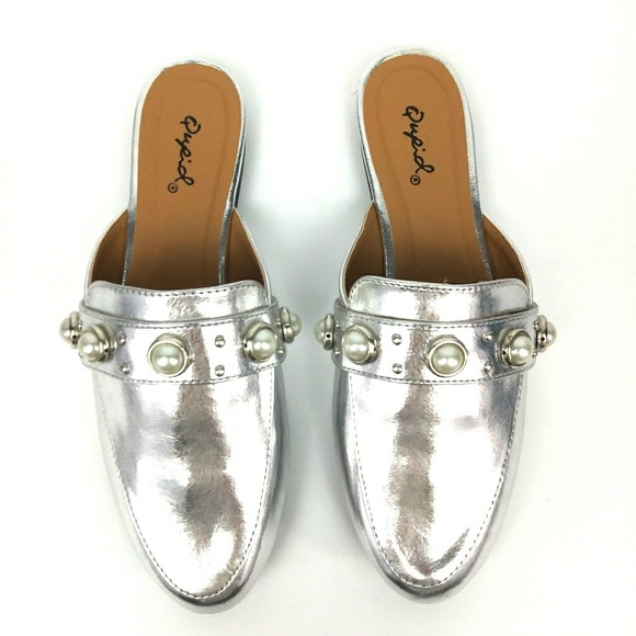 Qupid Silver Mules - Picture 4 of 4